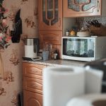 Smart Kitchen Gardens: Indoor Herb Cultivation
